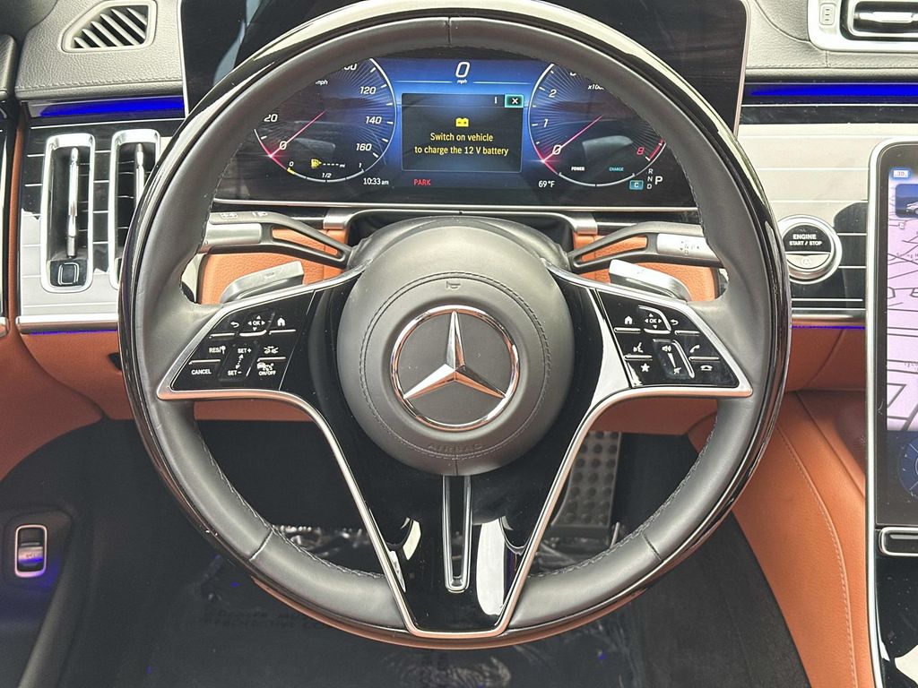 Thumbnail: 2023 Mercedes-Benz S-Class - 22