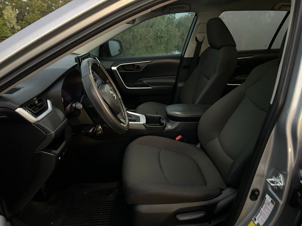 Thumbnail: 2022 Toyota RAV4 - 14