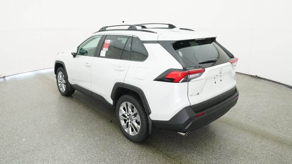 Thumbnail: 2025 Toyota RAV4 - 18
