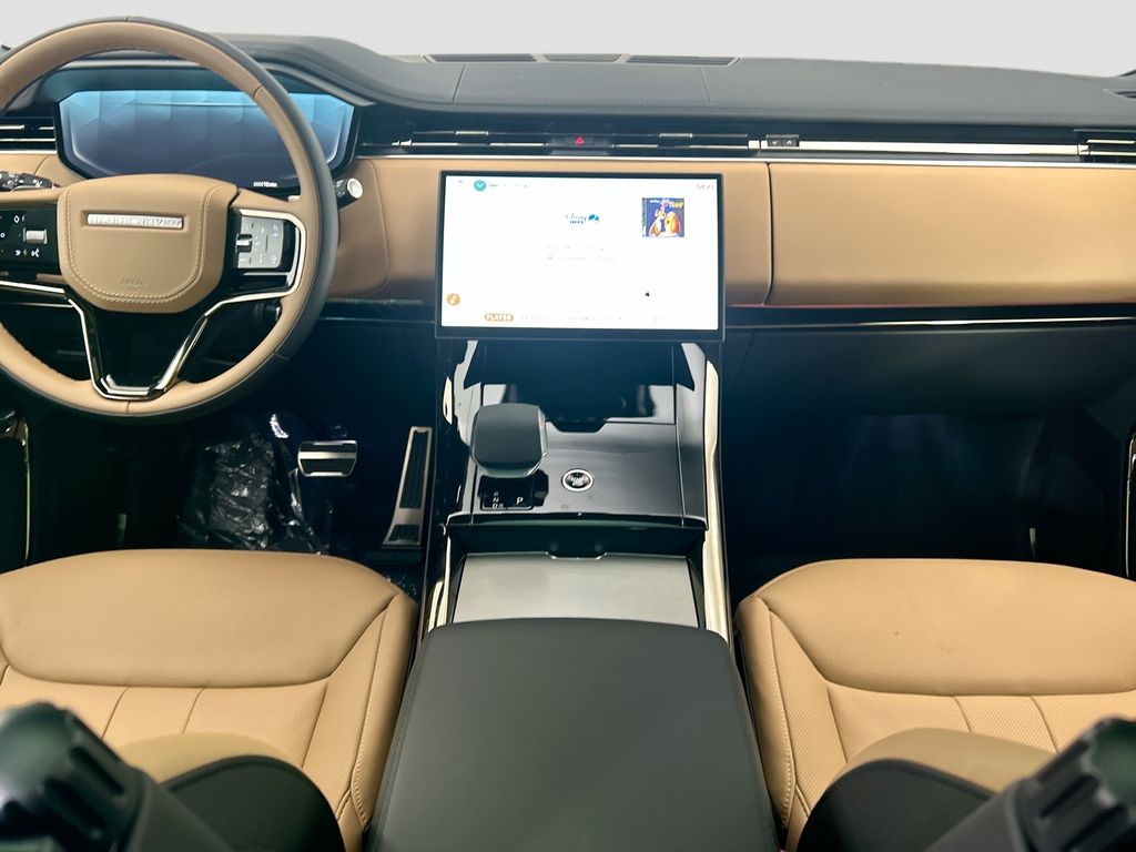 Thumbnail: 2026 Land Rover Range Rover Sport - 13