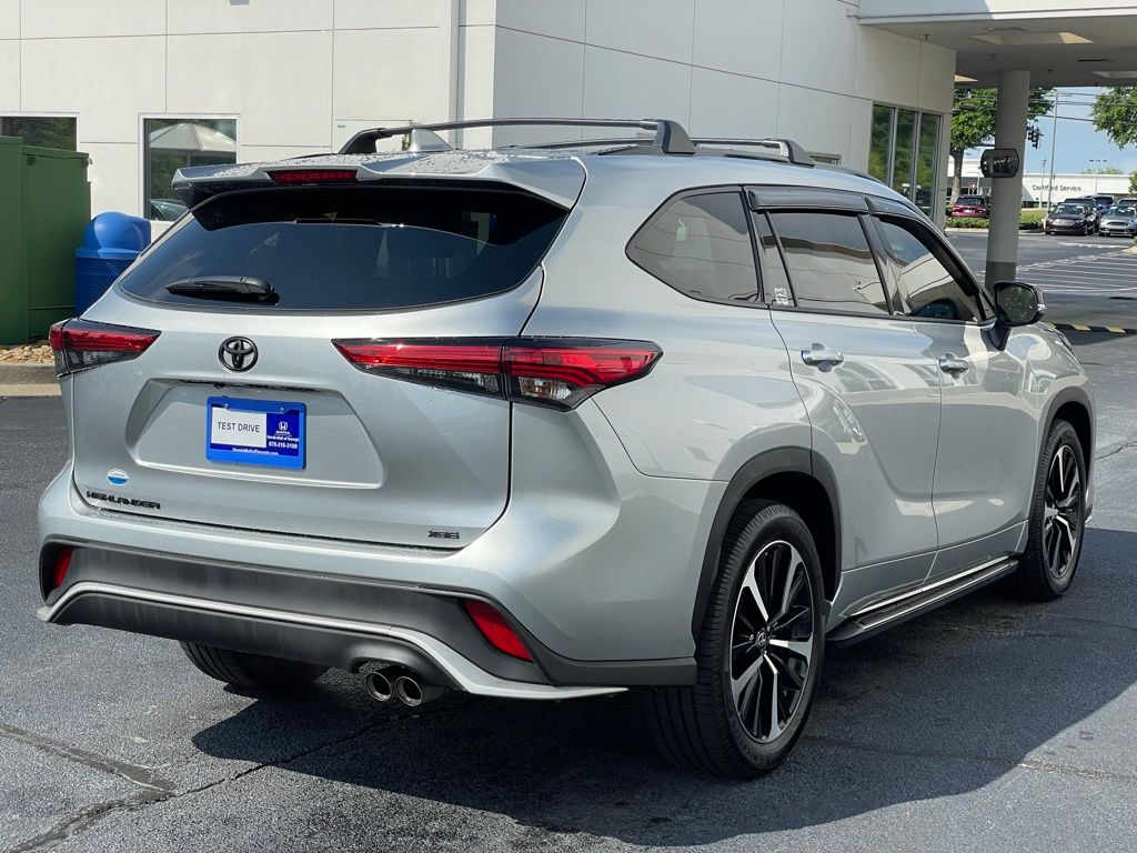 2022 Toyota Highlander XSE 6