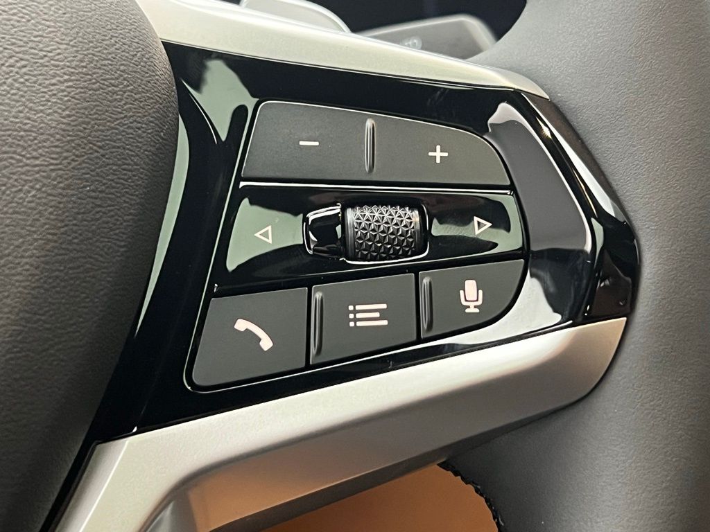 Thumbnail: 2026 BMW 3 Series - 18