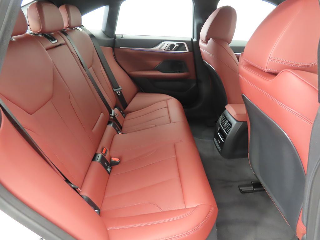 2025 BMW i4 eDrive40 22