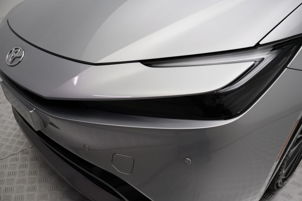 Thumbnail: 2024 Toyota Prius - 3