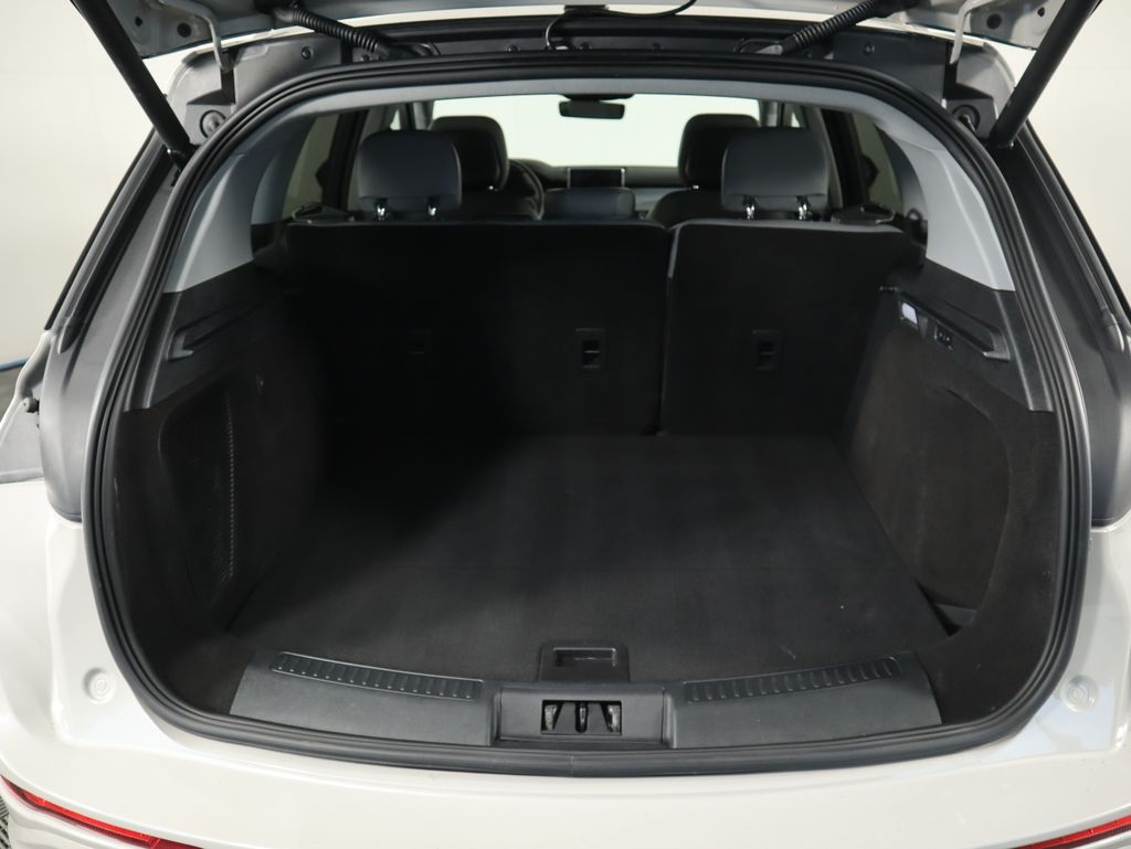 Thumbnail: 2022 Lincoln Corsair - 28