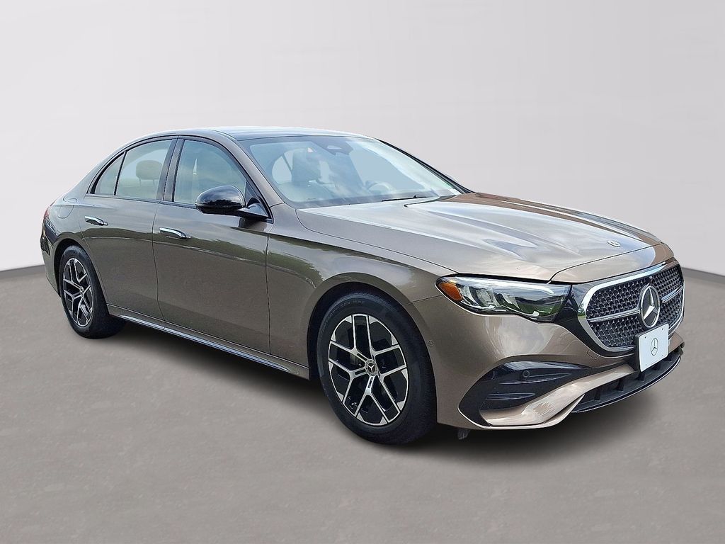 Thumbnail: 2025 Mercedes-Benz E-Class - 3