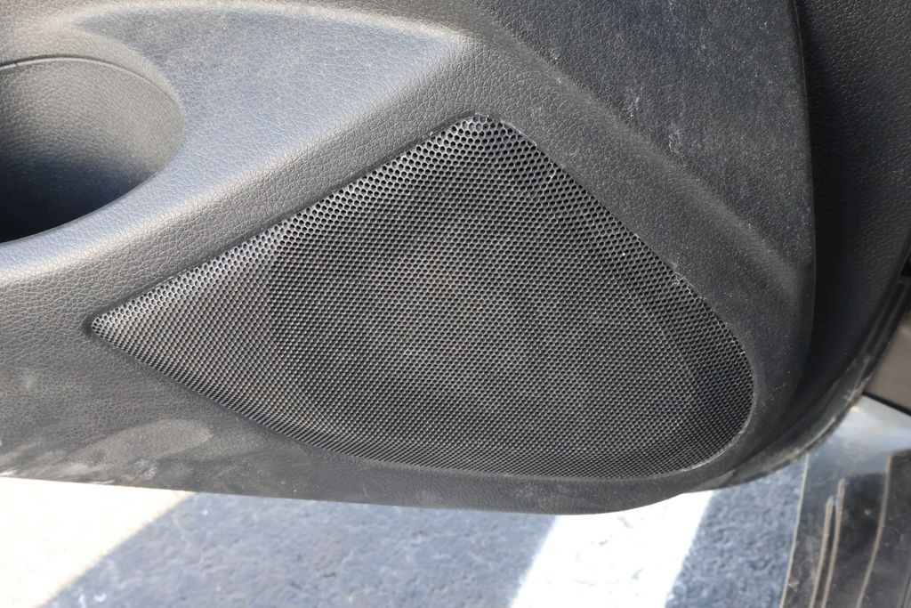 Thumbnail: 2013 Nissan Altima - 12