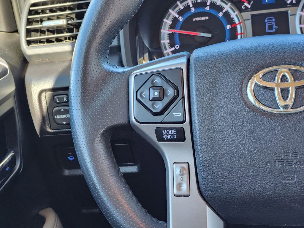 2018 Toyota 4Runner  26