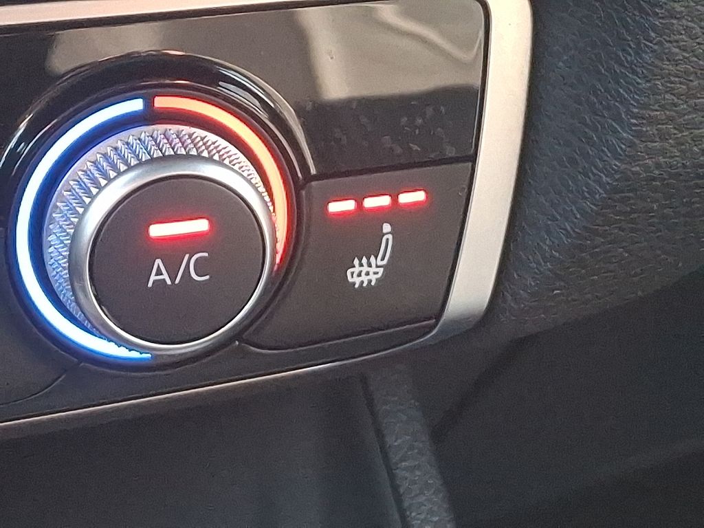 Thumbnail: 2023 Audi Q3 - 26