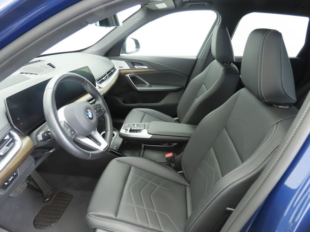 Thumbnail: 2025 BMW X1 - 19