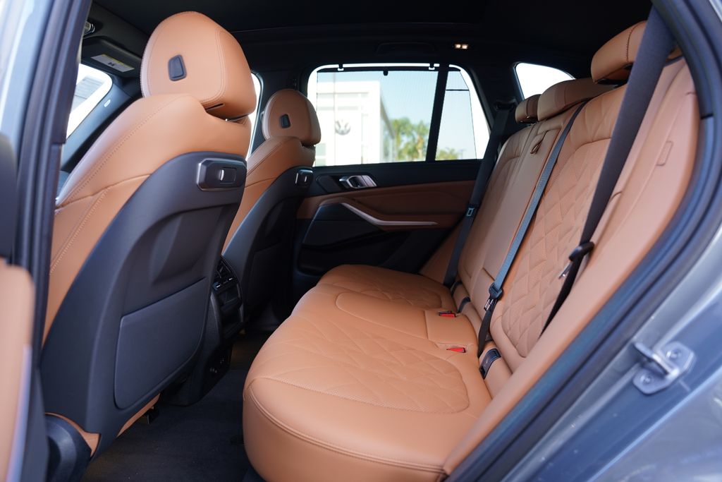 Thumbnail: 2026 BMW X5 - 18