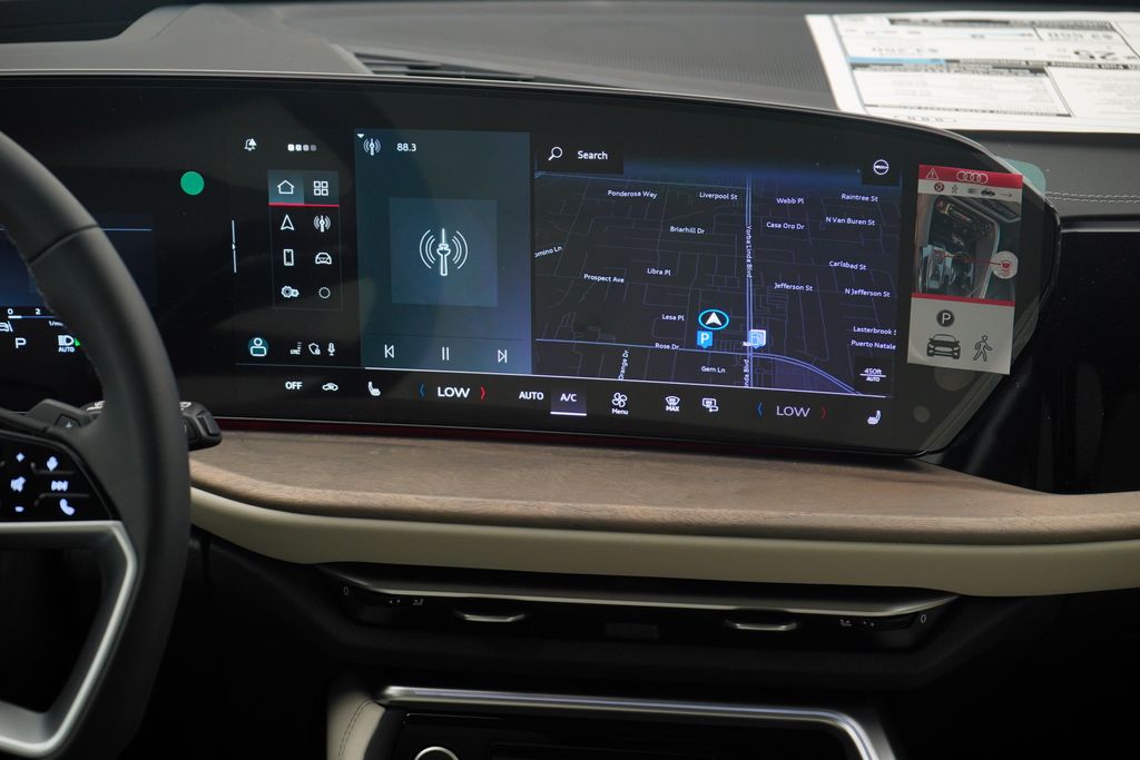 Thumbnail: 2025 Audi Q5 - 10