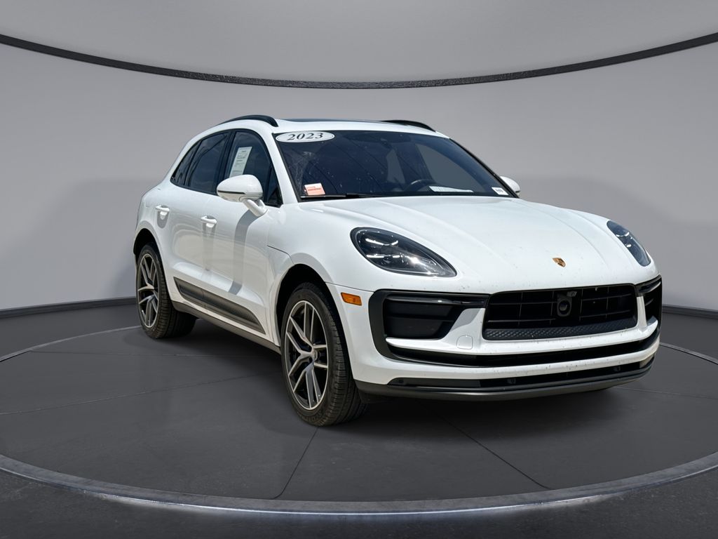 Thumbnail: 2023 Porsche Macan - 12