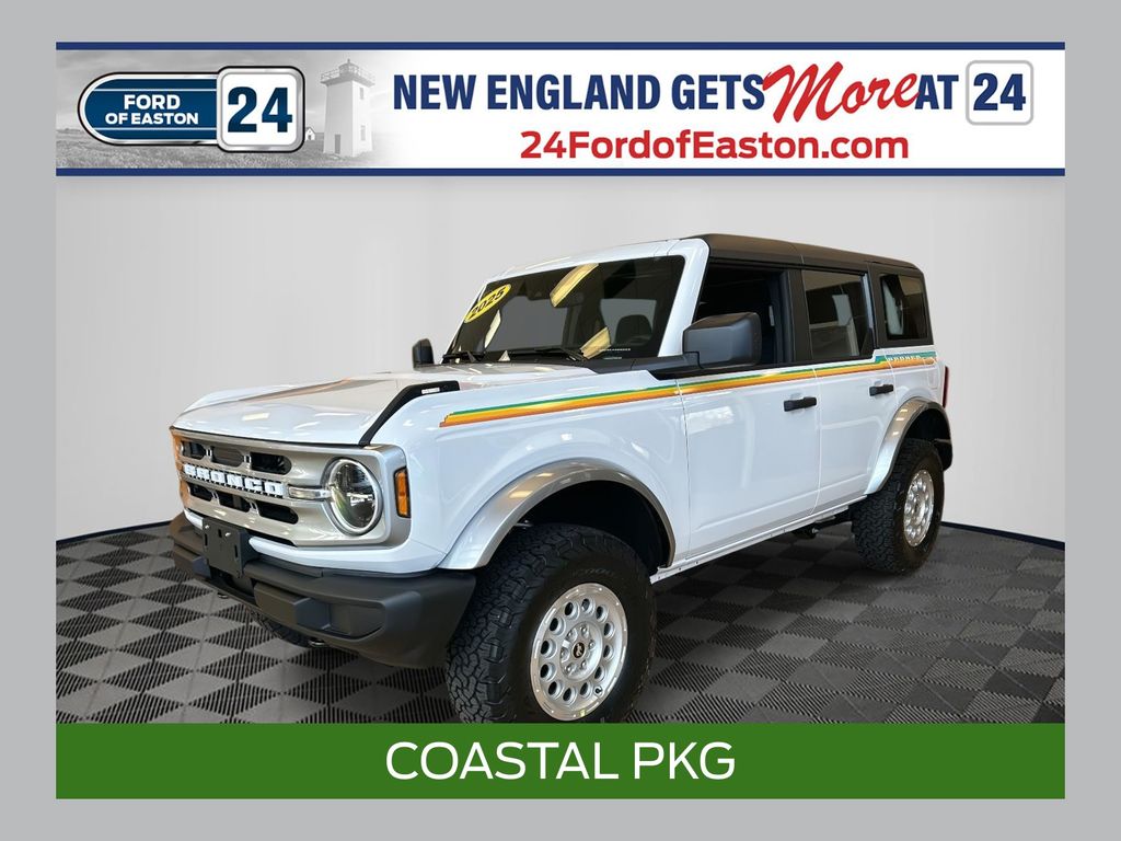 Oxford White 2025 Ford Bronco 4-Door 4WD SUV / Crossover Four-Wheel Drive Automatic