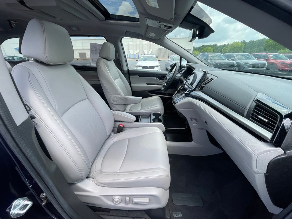 Thumbnail: 2023 Honda Odyssey - 32
