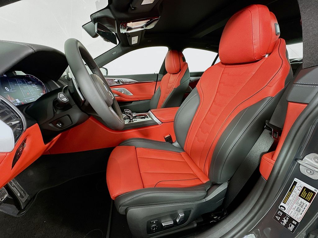 Thumbnail: 2026 BMW 8 Series - 16