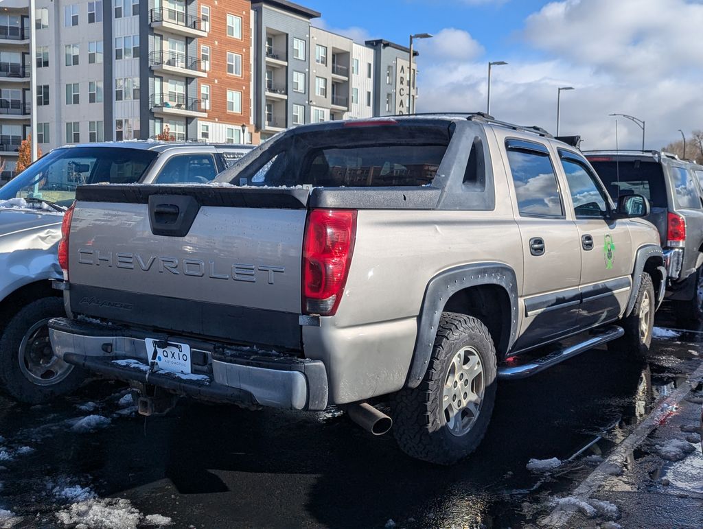 2003 Chevrolet Avalanche 1500 Base 5