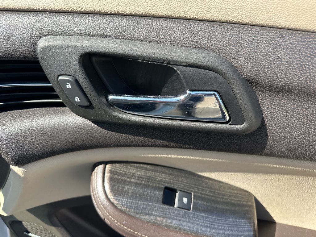 2014 Champagne Silver Metallic Chevrolet Malibu LT FWD Sedan