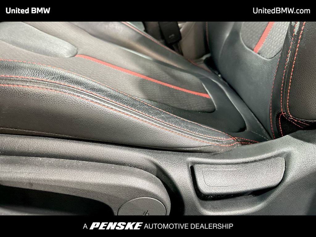 2019 Hyundai Veloster Turbo 12