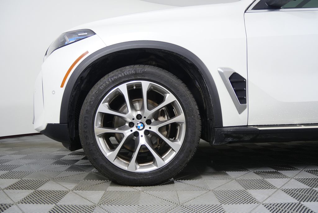 Thumbnail: 2024 BMW X5 - 7