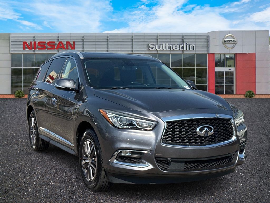 2018 INFINITI QX60 FWD