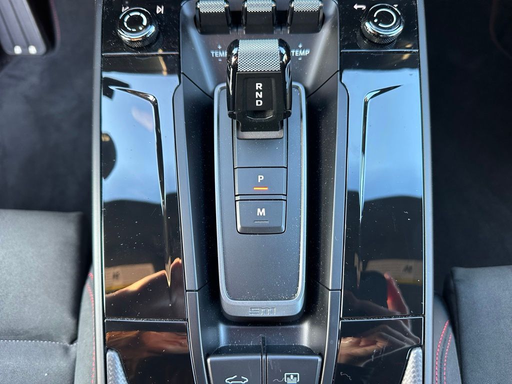 Thumbnail: 2025 Porsche 911 - 26