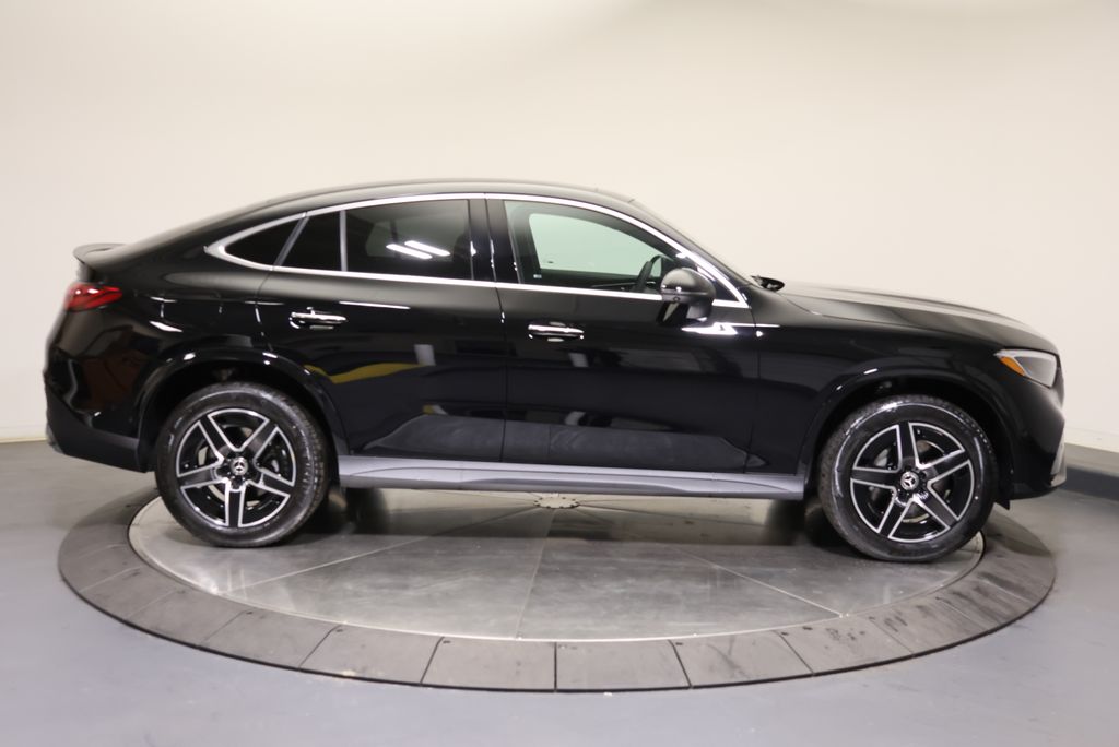 Thumbnail: 2027 Mercedes-Benz GLC - 8