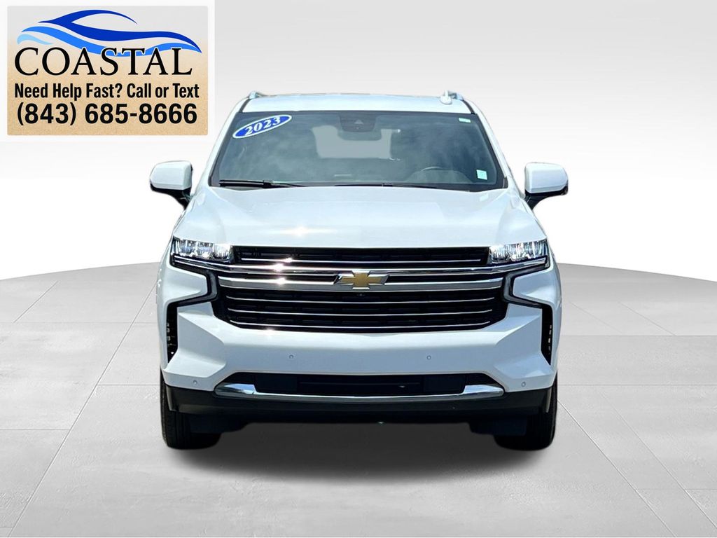 2023 Chevrolet Suburban LT White at Bob King Buick GMC