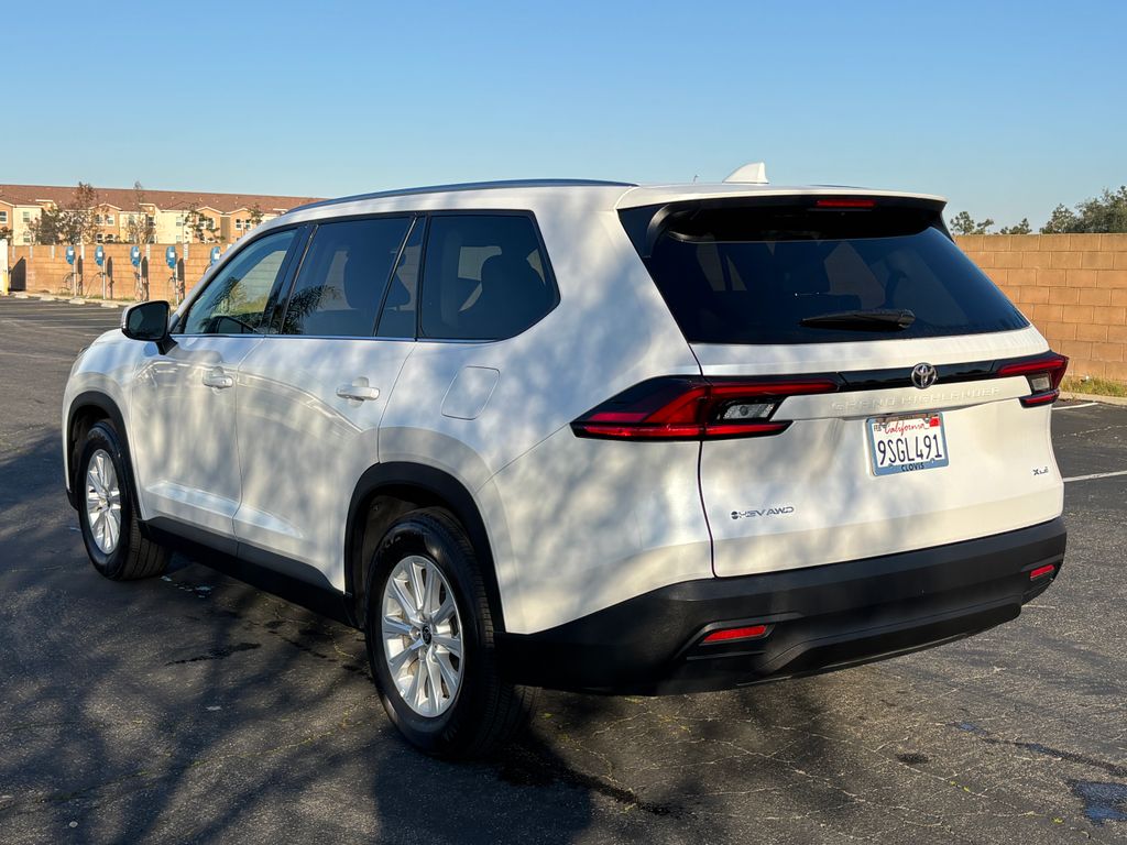 Thumbnail: 2025 Toyota Grand Highlander - 7