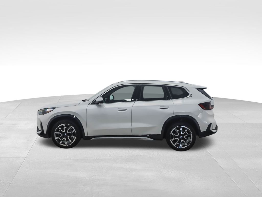 Thumbnail: 2023 BMW X1 - 2