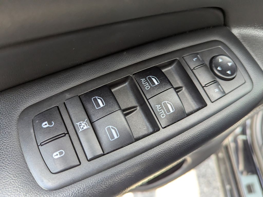 used 2019 Jeep Grand Cherokee car, priced at $16,594