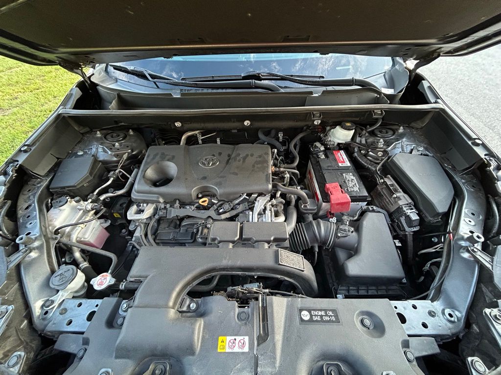 Thumbnail: 2021 Toyota RAV4 - 11