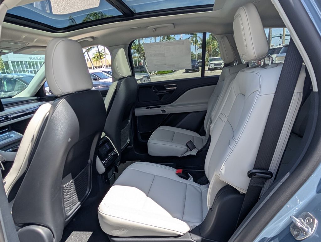 new 2026 Lincoln Aviator car, priced at $62,135