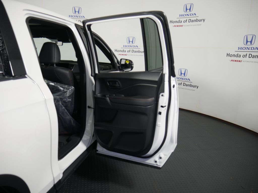 Thumbnail: 2026 Honda Ridgeline - 6