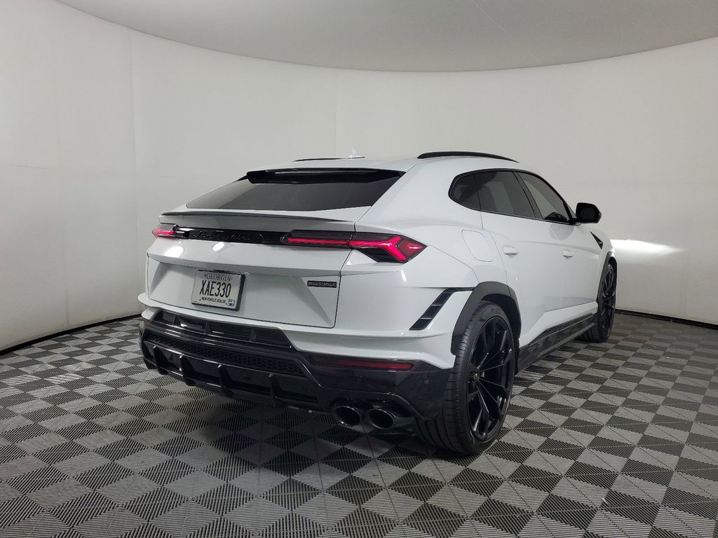 2023 Lamborghini Urus s 6