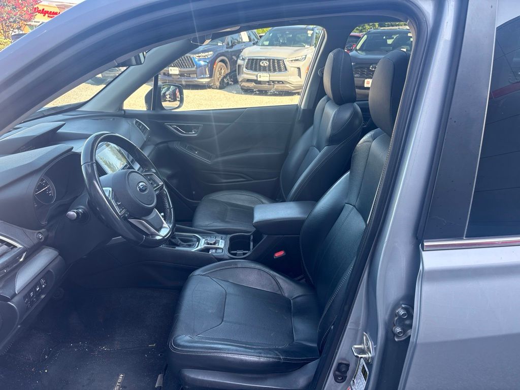 Used 2020 Silver Subaru Limited image 9