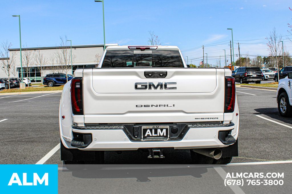 Used 2024 White GMC Denali Ultimate image 10