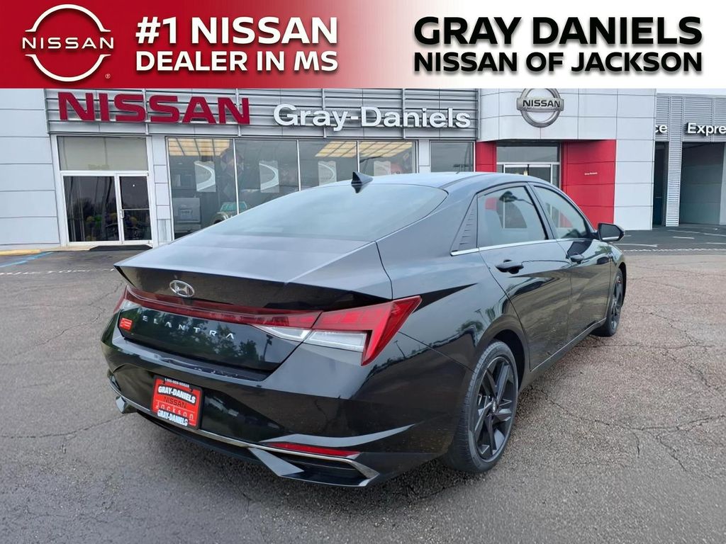 Used 2021 Hyundai Elantra Sedan