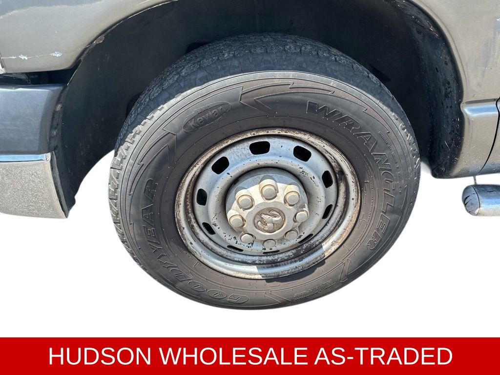 2005 Mineral Gray Metallic Clearcoat Dodge Ram 2500 ST RWD Truck