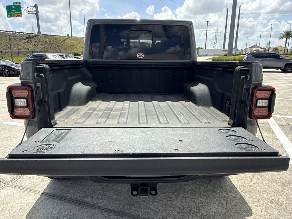 Thumbnail: 2022 Jeep Gladiator - 13