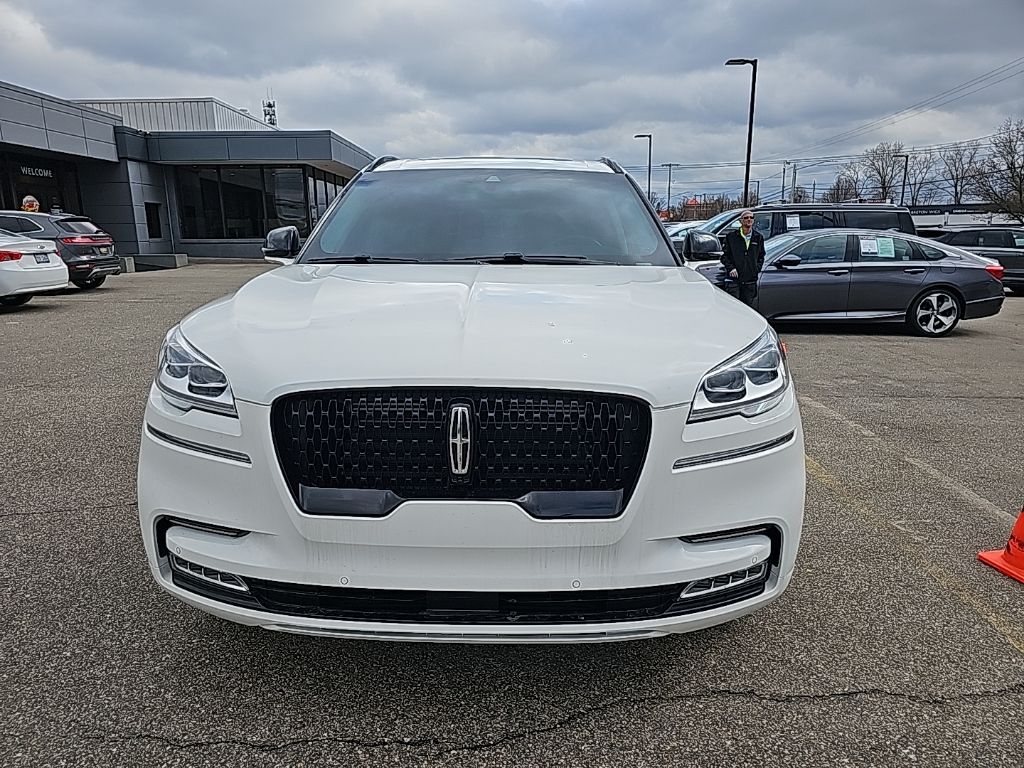 Pristine White Metallic Tri-Coat 2024 Lincoln Aviator Reserve AWD SUV / Crossover All-Wheel Drive Automatic