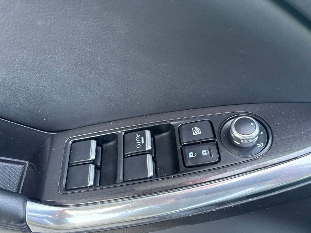 Used 2016 Gray Mazda Grand Touring image 14