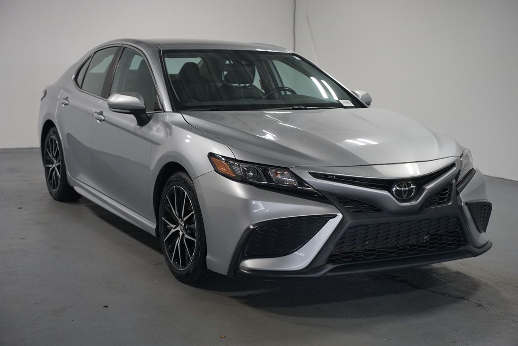 Thumbnail: 2024 Toyota Camry - 3