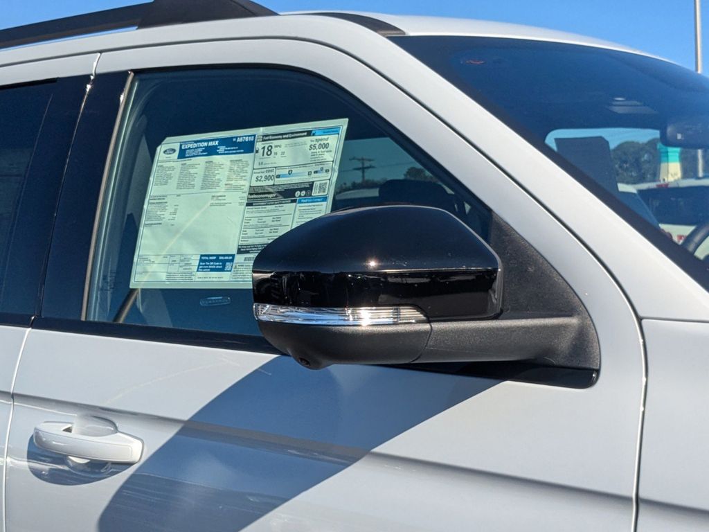 2025 Ford Expedition Platinum MAX
