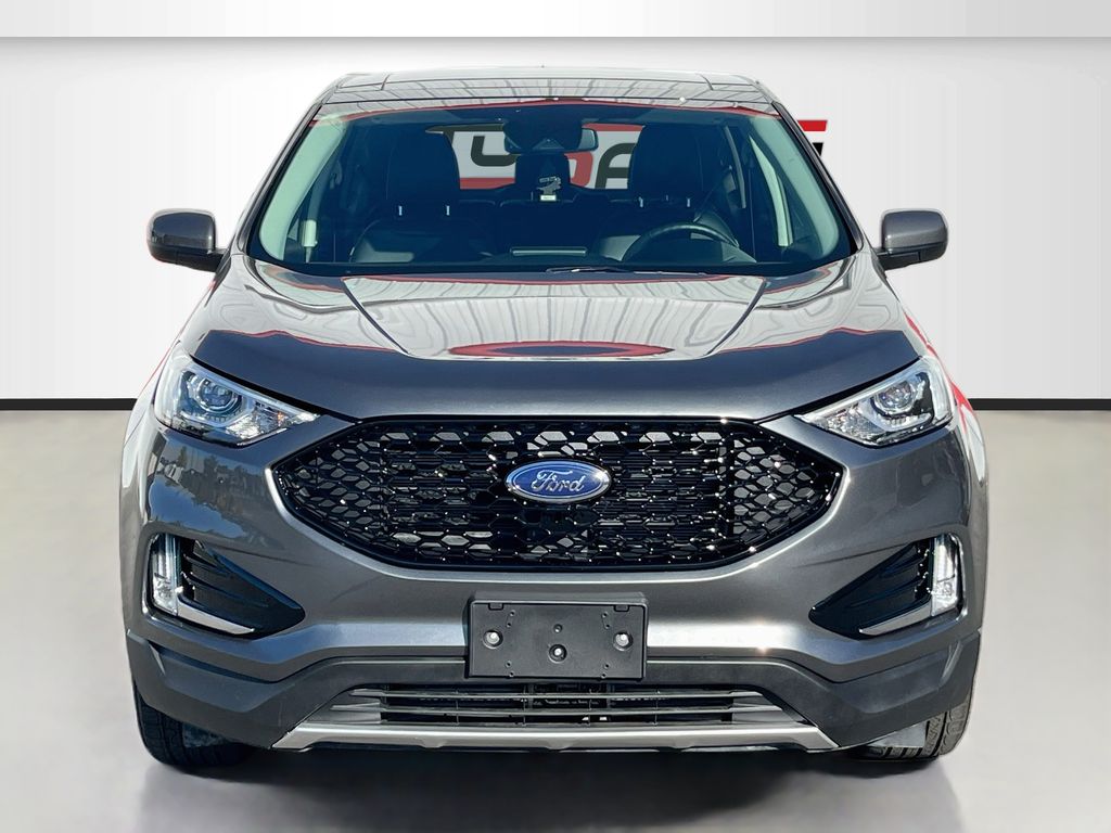 Used 2024 Gray Ford SEL image 2
