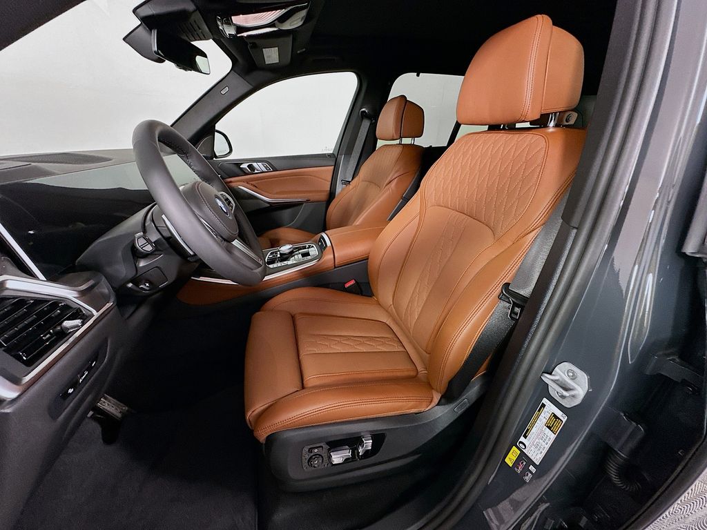 Thumbnail: 2026 BMW X5 - 16