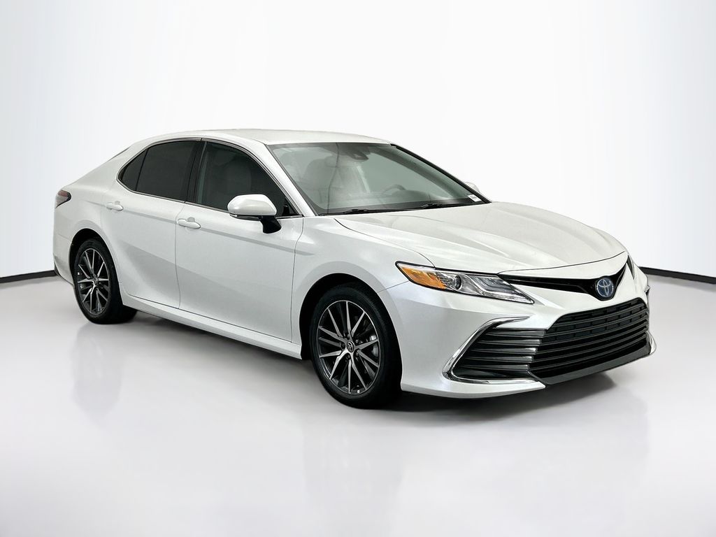 Thumbnail: 2023 Toyota Camry - 3