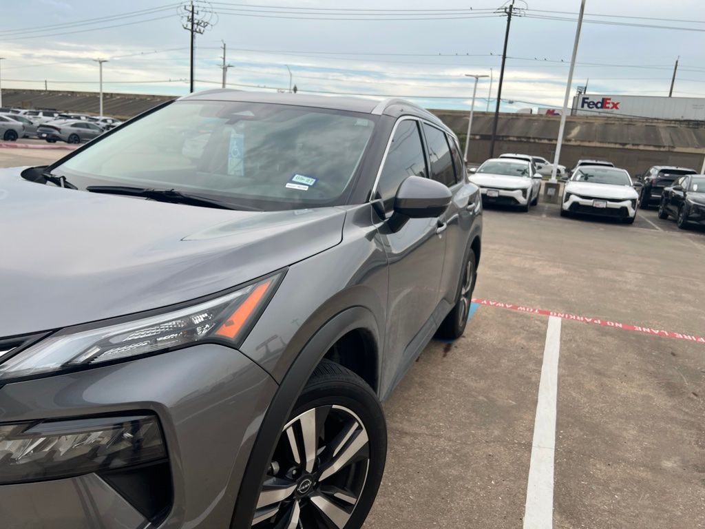 2025 Nissan Rogue SL Gray at Central Houston Nissan