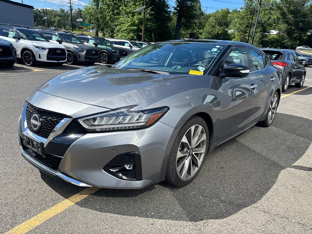 Gray (Gun Metallic) 2023 Nissan Maxima Sedan Front-Wheel Drive Continuously Variable Transmission