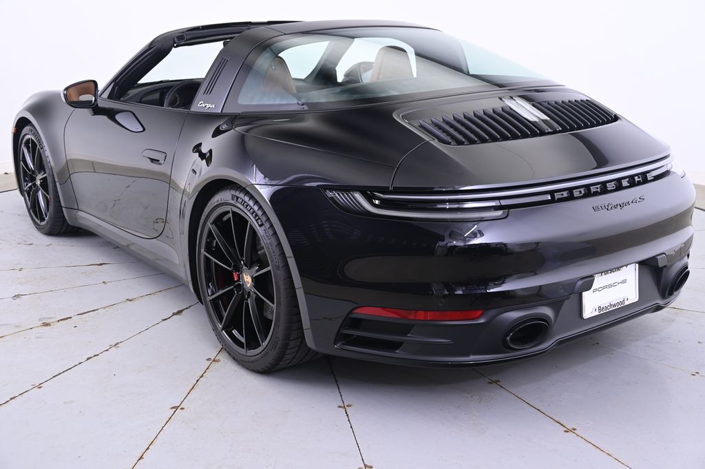 Thumbnail: 2024 Porsche 911 - 3